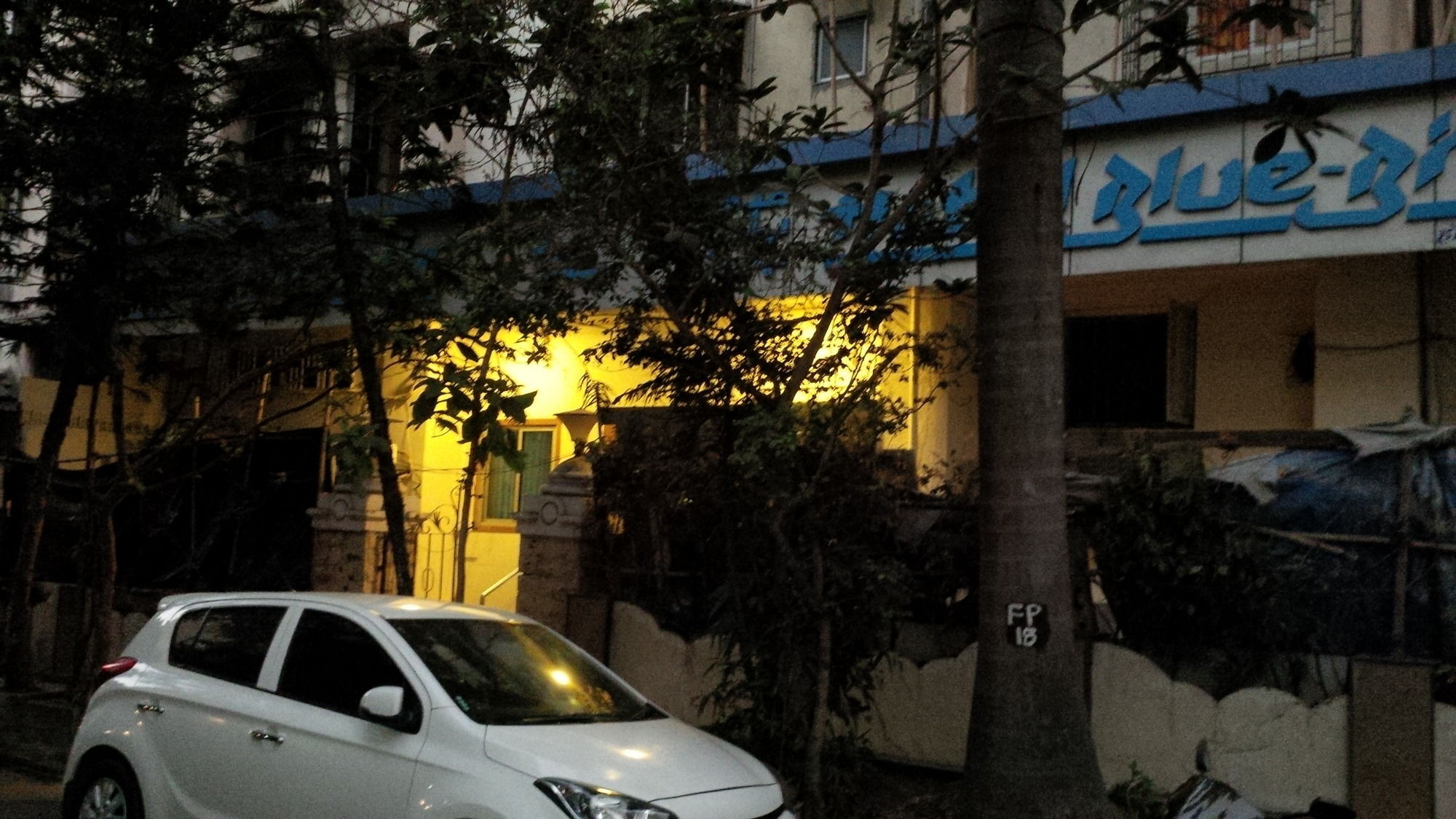 Hotel Blue Bird Colaba Mandve Exterior photo